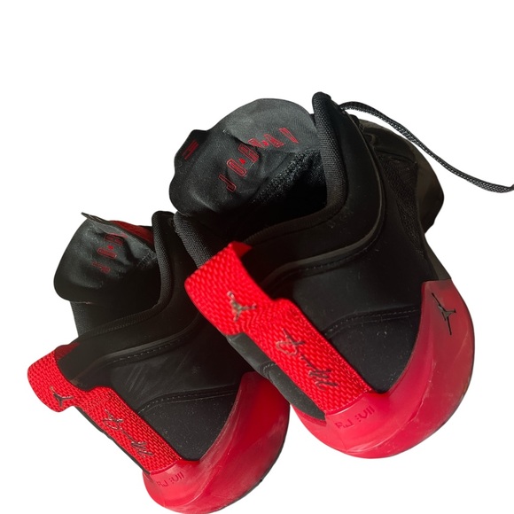 Nike Air Jordan 37 XXXVII Low Bred Stunt Black Metallic Gold Red Grey - Picture 4 of 5